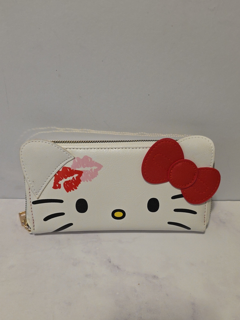 Hello Kitty-Inspired White Wallet with Red Bow